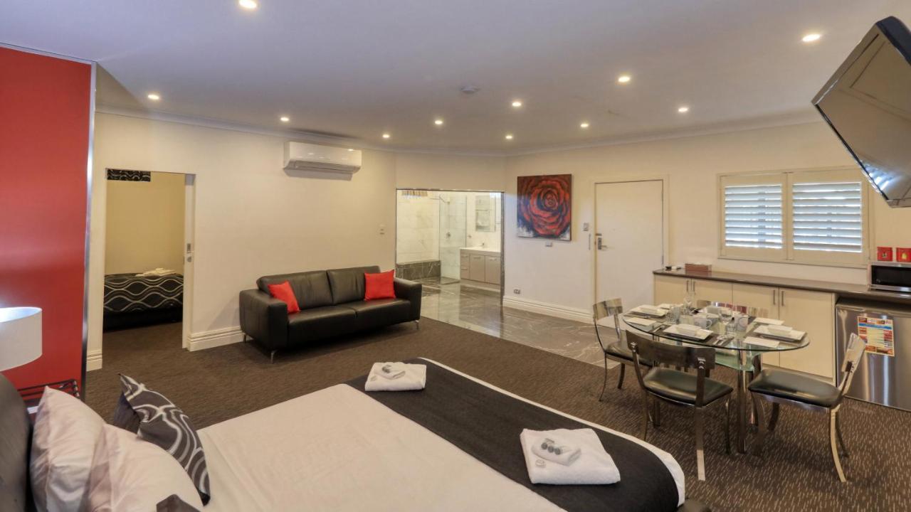 Silver Haven Motor Inn Broken Hill Eksteriør billede