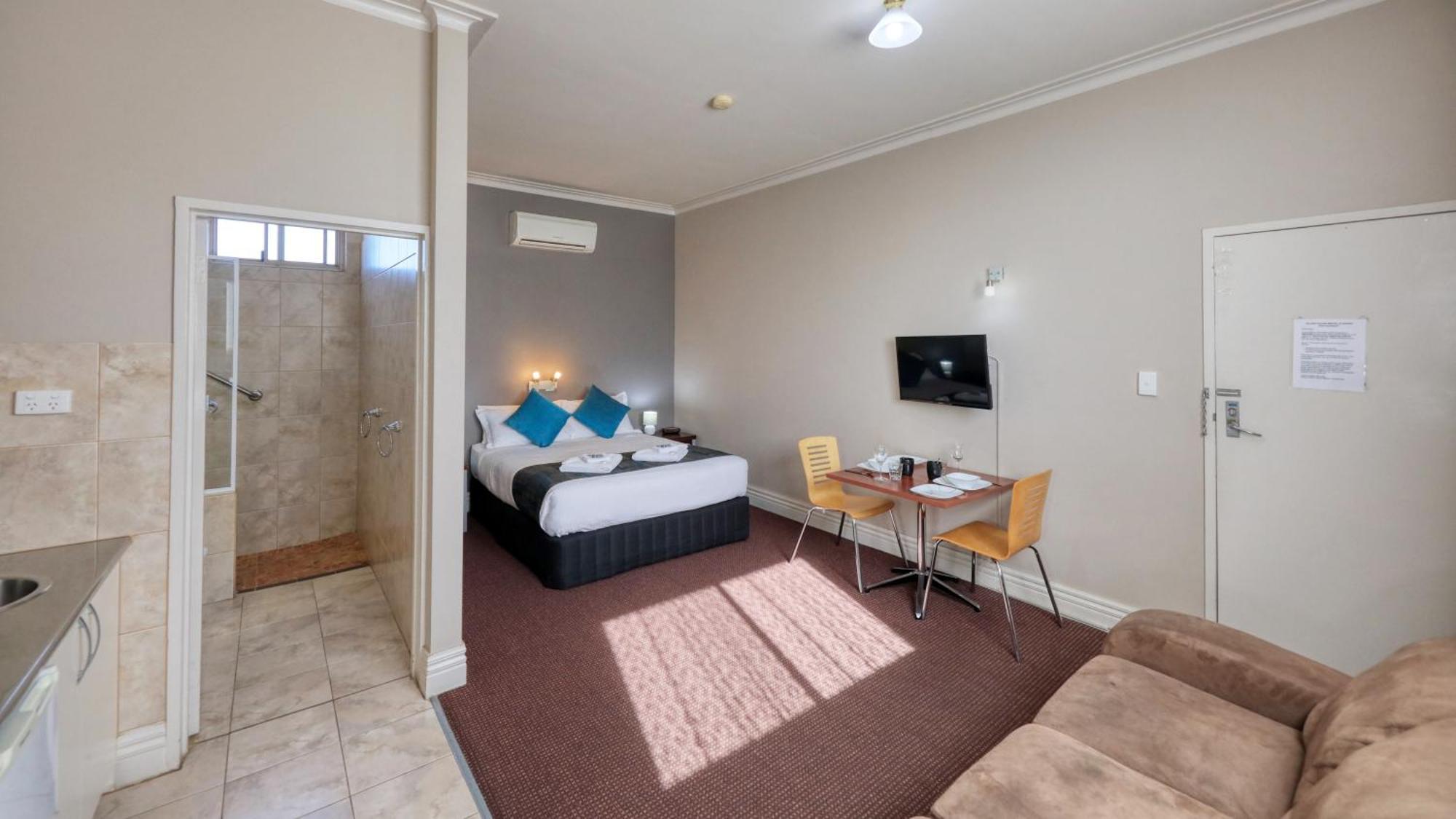 Silver Haven Motor Inn Broken Hill Eksteriør billede