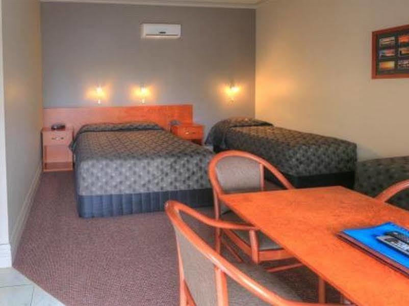 Silver Haven Motor Inn Broken Hill Eksteriør billede