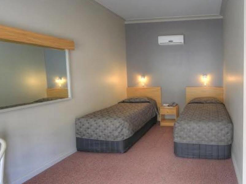 Silver Haven Motor Inn Broken Hill Eksteriør billede